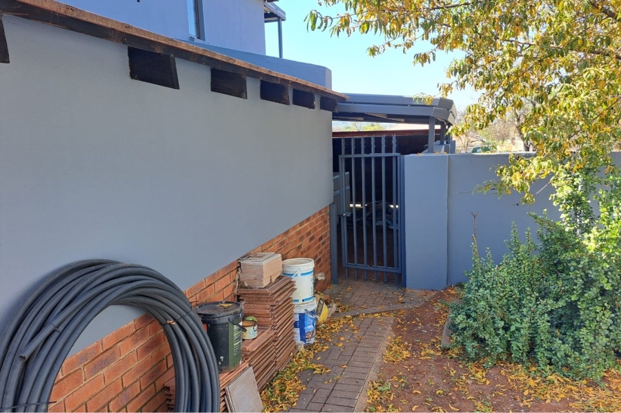 4 Bedroom Property for Sale in Buffelspoort Eco Estate North West